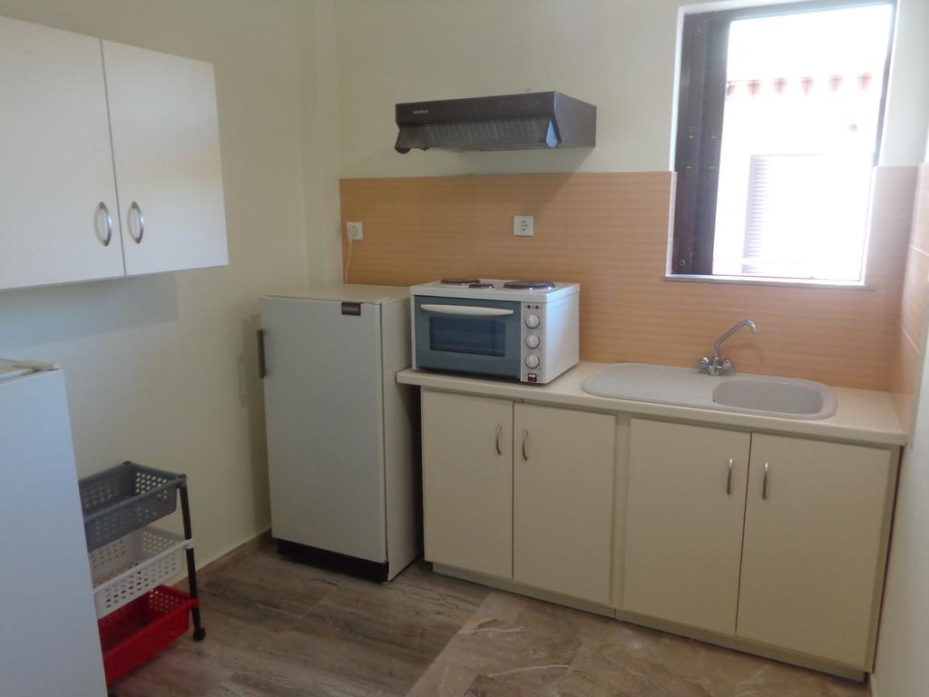 Finikas Apartamento Íria Exterior foto